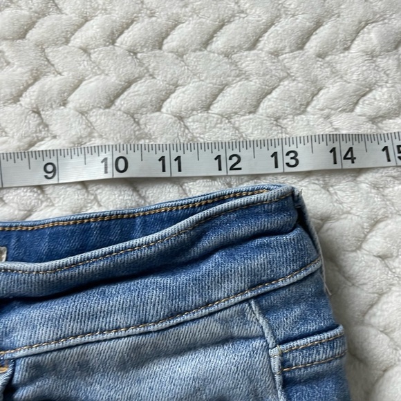 Altar’d State High Rise Button Fly Distressed Shorts Size Small stretch - Picture 7 of 7